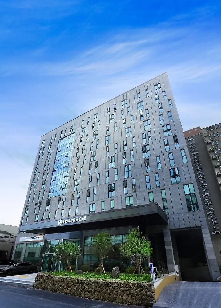 Hotel The One Csedzsu